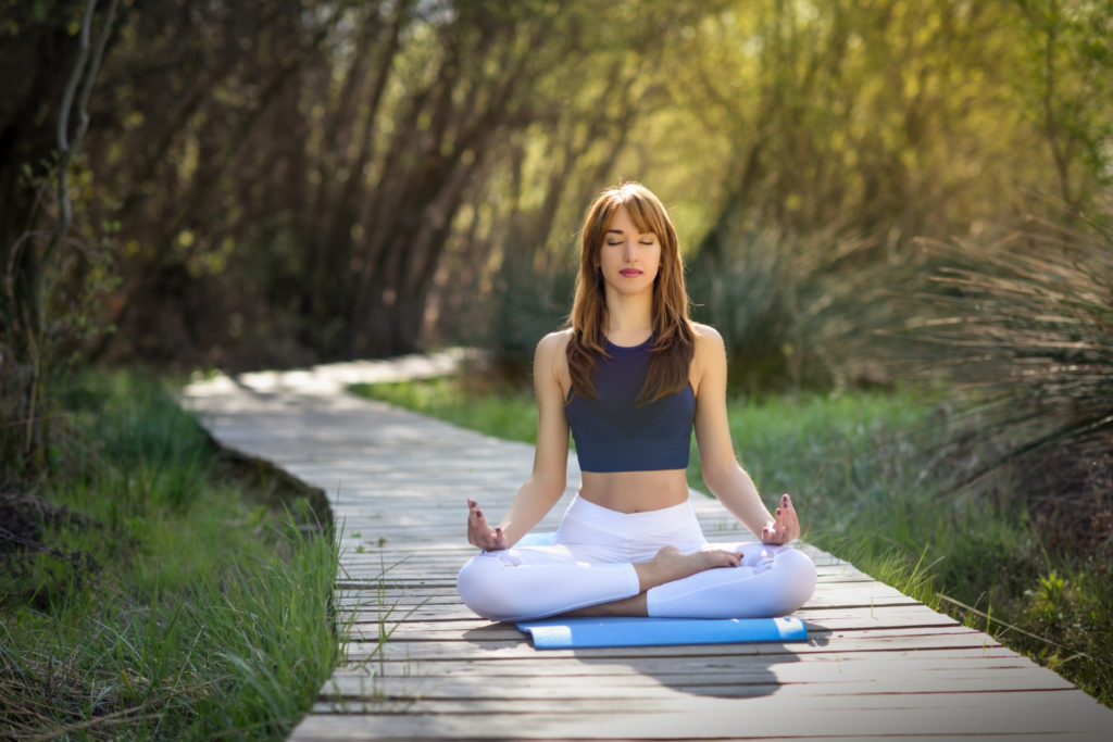 Yoga In Canada :Easy Pose (Sukhasana)